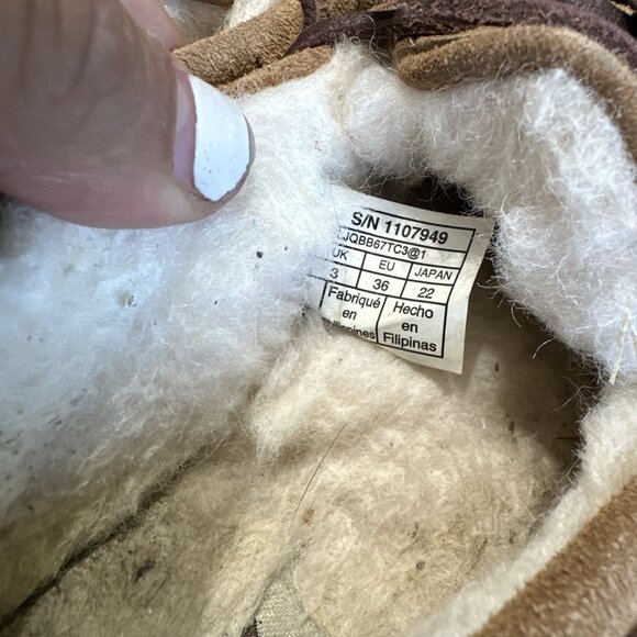 UGG Women's Dakota Suede Moccasin Slippers Chestnut Brown Size 5 1107949 - Picture 8 of 8